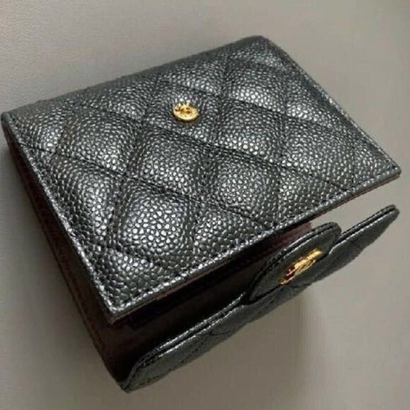 Chanel Caviar Quilted Compact Wallet in Black Leather Mini Classic Flap TriFold - Picture 3 of 7